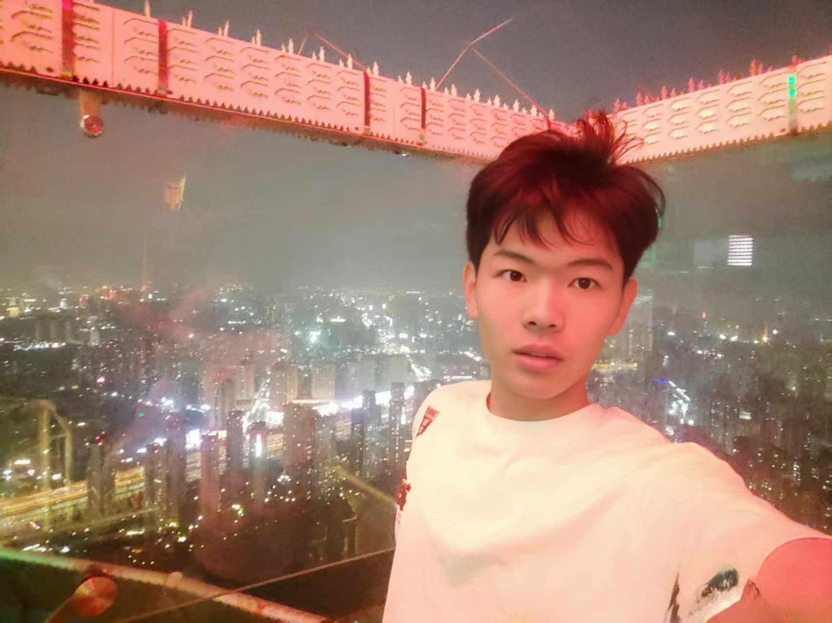 梁浩然.jpg 梁浩然.jpg